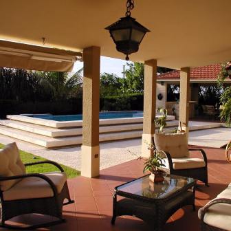 12074813_10153404077099219_146891505809964845_n